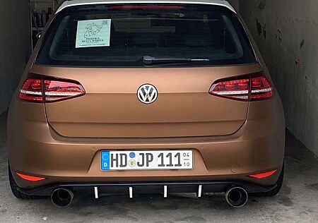 VW Golf GTI Volkswagen Performance BlueMotion Technology