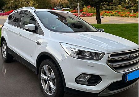 Ford Kuga 1.5 EcoBoost 4x4 Aut. Titanium