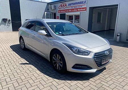 Hyundai i40 cw blue Trend 1.Hand+SHZ+Klima+Allwetter