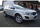 Volvo XC 60 XC60 2.4D Automatik **Scheckheft gepflegt**