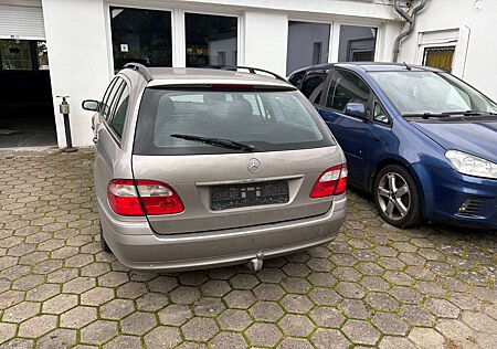 Mercedes-Benz E 200 T Kompressor Automatik Elegance
