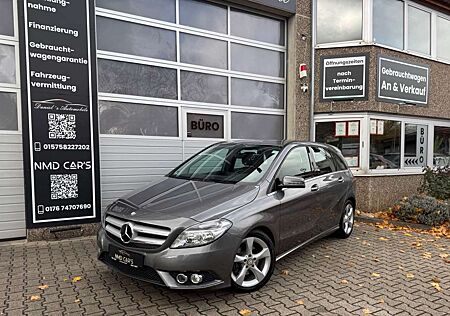 Mercedes-Benz B 200 B -Klasse WENIGKM/LEDER/AHK/GEPFLEGT