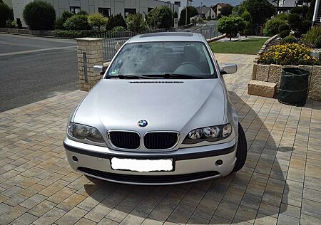 BMW 320i 320