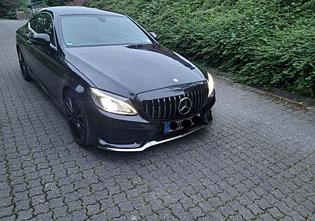 Mercedes-Benz C 220 C-Klasse Coupe Diesel d Coupe 9G-TRONIC AMG Line