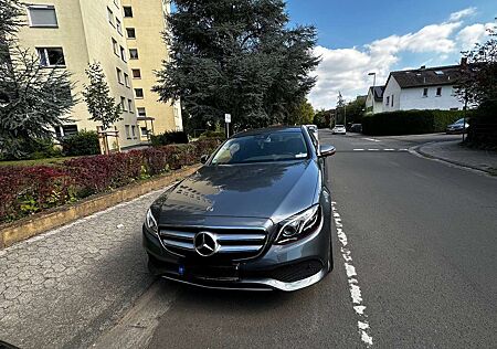 Mercedes-Benz E 220 E-Klasse Diesel d 4Matic 9G-TRONIC Avantgarde