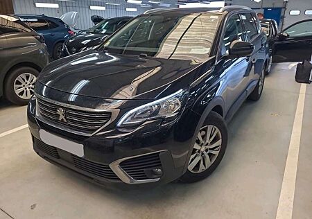 Peugeot 5008 1.5 Ltr. 96 kW*Automatik* 7 Sitze