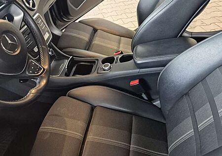 Mercedes-Benz CLA 200 CLA 7G-DCT