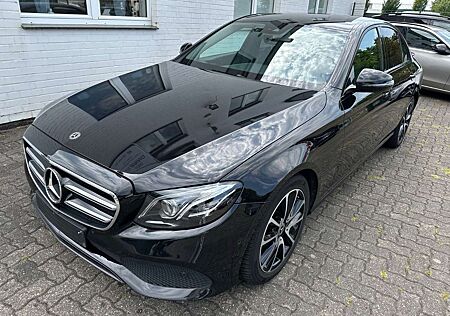 Mercedes-Benz E 220 d 9G Avantgarde Night P. Navi LED Kamera