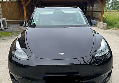 Tesla Model Y Performance Dual Motor AWD