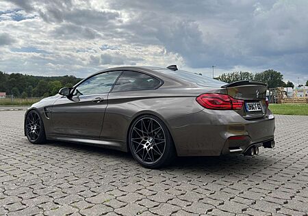 BMW M4 Competition Coupe INDIVIDUAL Carbon Gewindefa