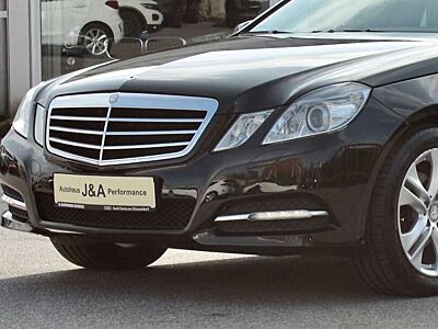 Mercedes-Benz E 200 E T-Modell BE/AVANTGARDE/Aut/NAVI/SHD/PDC