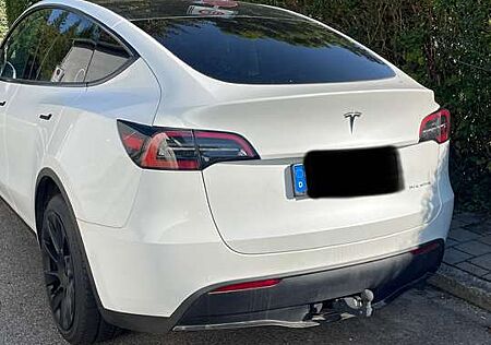 Tesla Model Y Long Range Dual Motor AWD