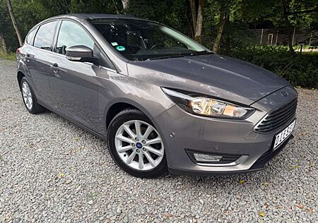 Ford Focus Lim. TitaniumNavi Leder Kamera