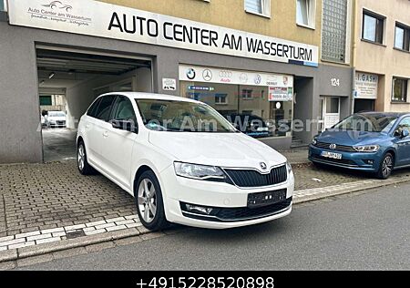 Skoda Rapid /Spaceback Spaceback Style 1.0 Xenon|App|PDC|BT