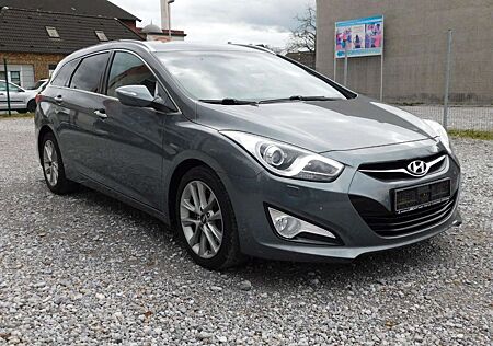 Hyundai i40 1.7 CRDi, FIFA World Cup Edition/Navi/Xenon