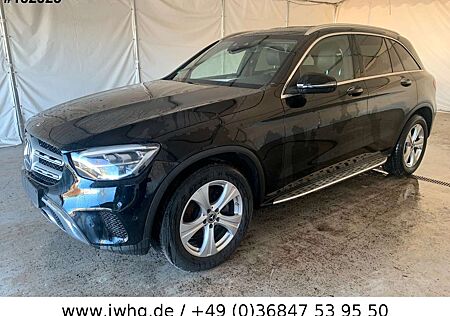 Mercedes-Benz GLC 220 4M AMG Int LED VirtCockp Kam SportSi Nav