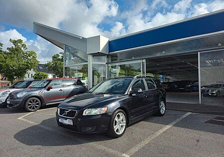 Volvo V50 Kombi 2.0 D Momentum Bi-Xenon Sitzheizung