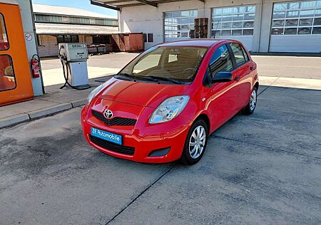 Toyota Yaris Cool