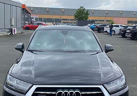 Audi Q7 3.0 TFSI quattro tiptronic