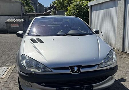 Peugeot 206 206cc | Cabrio| Automatik| 109PS| Top Zustand