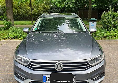 VW Passat Alltrack Volkswagen 2.0 TDI SCR 4Motion DSG (BMT)