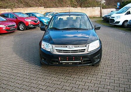 Lada Granta 1.6 16V Norma, AC