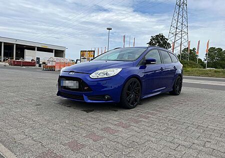Ford Focus ST Turnier Temp XEN Navi PDC