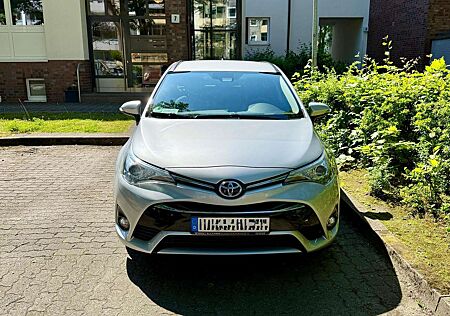 Toyota Avensis Combi Diesel Touring Sports 1.6 D-4D Execu