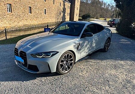 BMW M4 Competition M xDrive