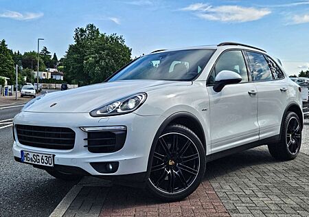 Porsche Cayenne 21Zoll Pano Lenkradheiz TopZustand Luftfahrwerk