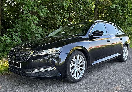 Skoda Superb Combi 2.0 TDI DSG Premium Edition
