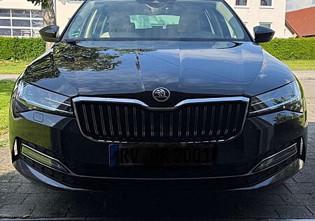 Skoda Superb Combi 2.0 TDI DSG Premium Edition
