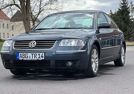 VW Passat Volkswagen 2.5 TDI V6 4Motion Highline