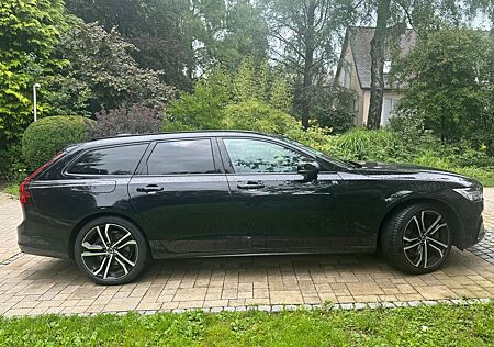 Volvo V90 T6 Recharge AWD Essential