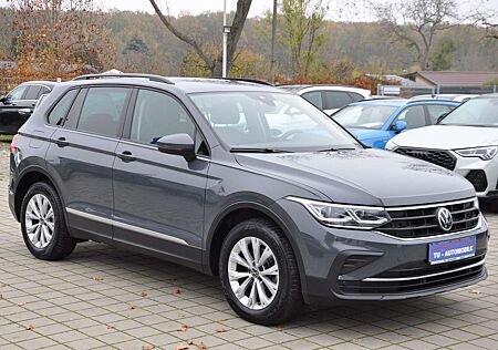 VW Tiguan Volkswagen 1.5 TSI DSG Life IQ Drive NAVI-ACC-MATRIX-1.HAND