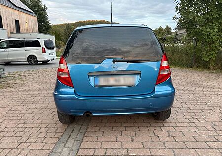 Mercedes-Benz A 150 A 150Elegance Polar Star