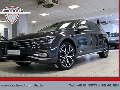 Volkswagen Passat Alltrack DCCHUD Matrix STHZ 360° Pano ACC