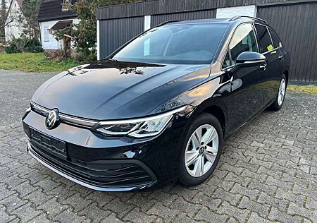 VW Golf Volkswagen VIII Var. Life 1.5 eTSI DSG*ACC*Virtual*LED