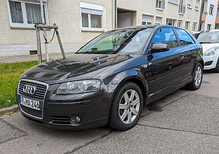 Audi A3 2.0 FSI Ambition, Automatik, Klima, Xenon, PDC, BT