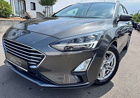 Ford Focus Turnier Cool & Connect*LED*CAM* 8 GEAR