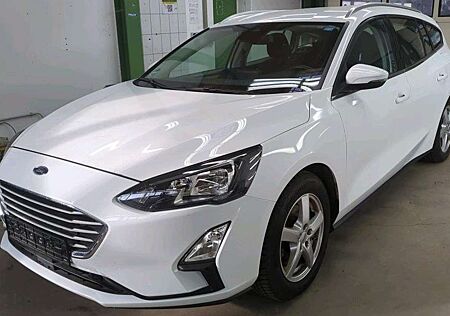 Ford Focus 1.5 TDCI EcoBlue S&St+NAVI+LED+KLIMA+6 GANG+KAMERA