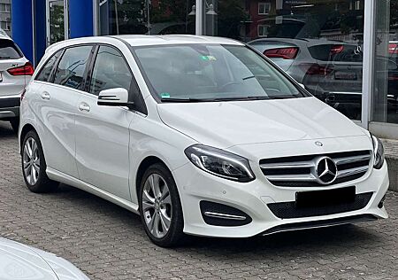 Mercedes-Benz B 180 7G Aut. Score! * 1.Hand * LED / Navi / PDC