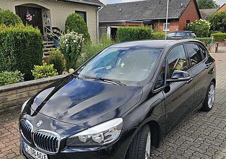 BMW 225 xe