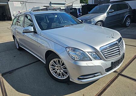 Mercedes-Benz E 200 E -Klasse T-MoD CGI BlueEfficie Garantie