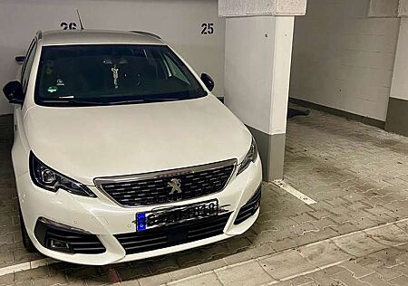 Peugeot 308 GT line Facelift tüv neu Inspektion neu