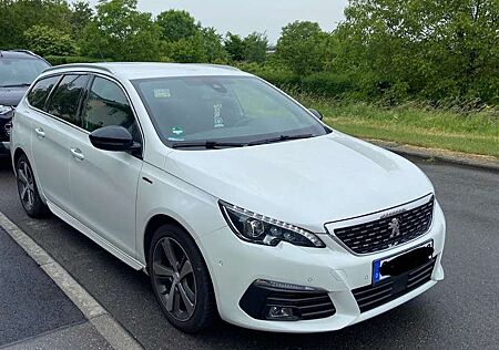 Peugeot 308 GT line Facelift tüv neu Inspektion neu