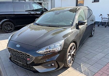 Ford Focus ST 190 PS LED Sport-Leder Sitze Digiatl Tacho