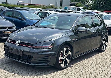 VW Golf Volkswagen VII Lim. GTI BMT NAVI