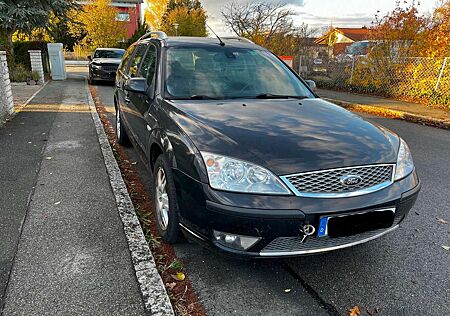 Ford Mondeo 1.8 Turnier Ghia X
