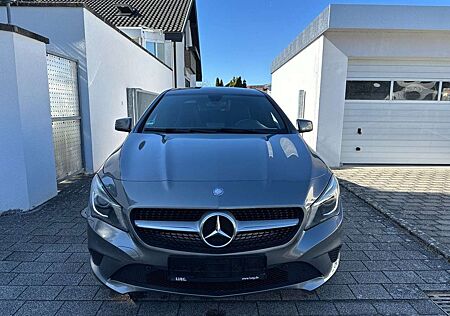 Mercedes-Benz CLA 180 -Edition URBAN-NAVI-BI XENON-RFK-PDC-TEMPO
